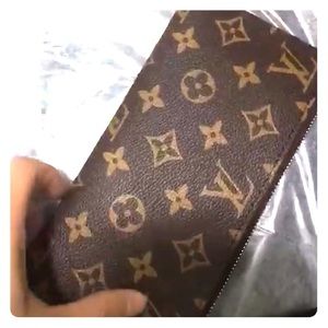 Double Zipper LV wallet